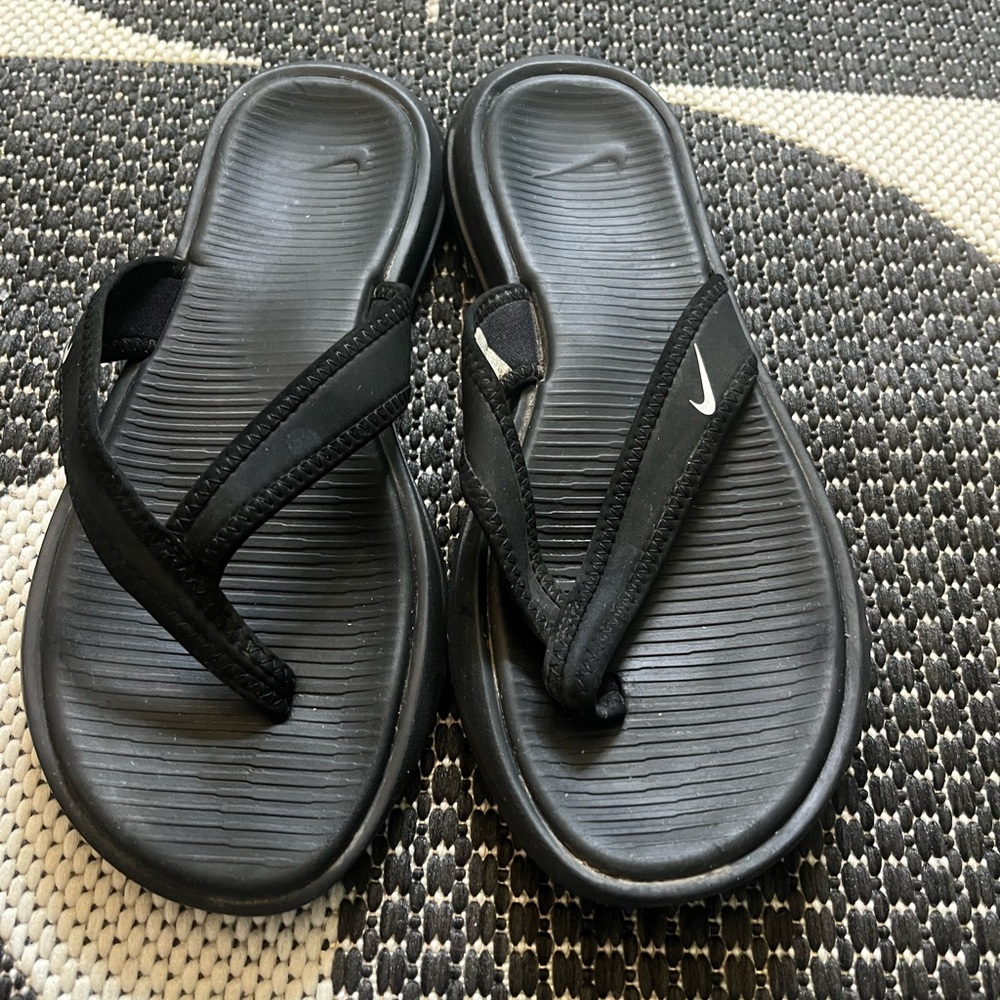 Nike Black Sandals